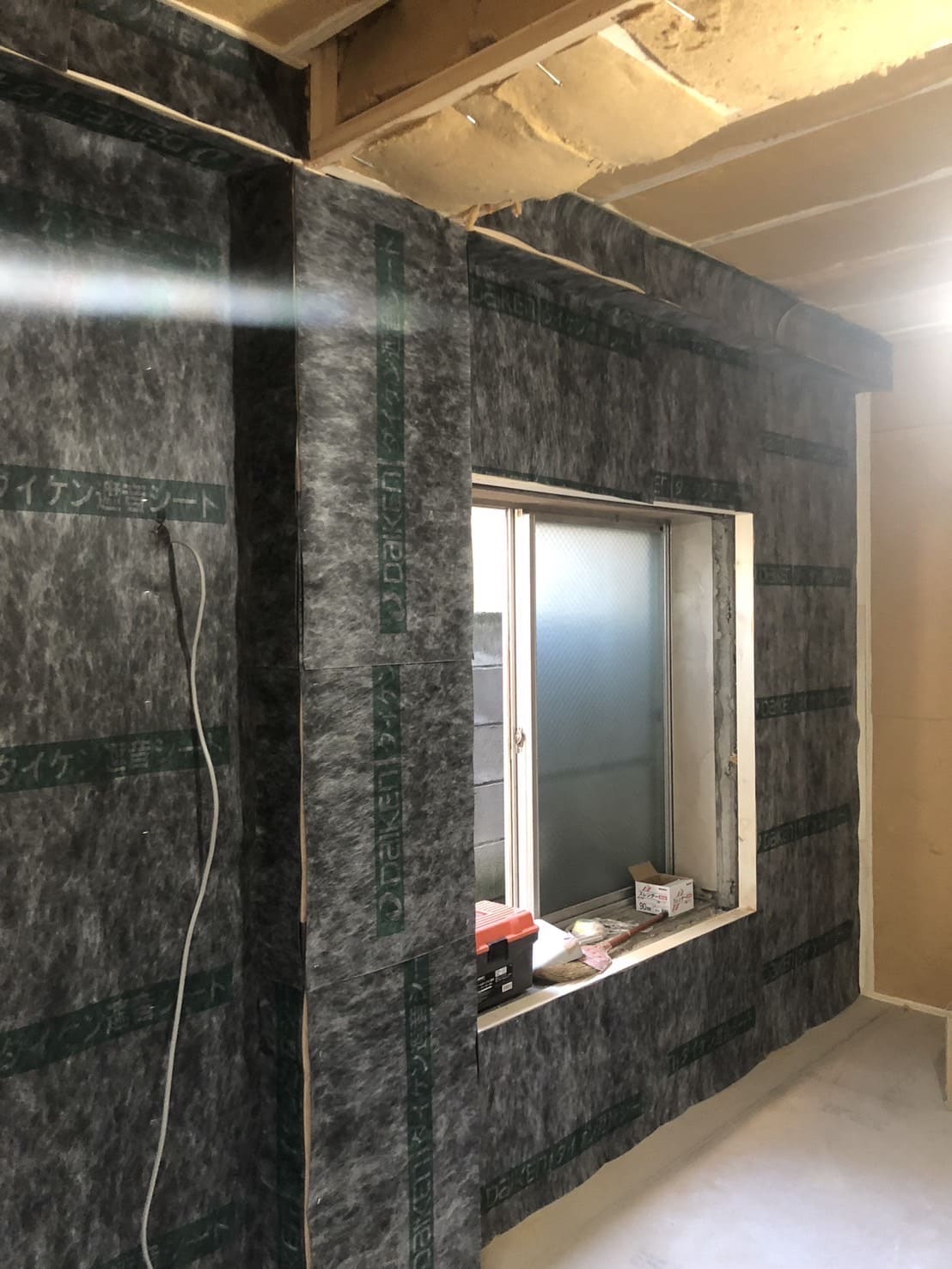 途中経過、遮音シート張り。ソフティク入れ